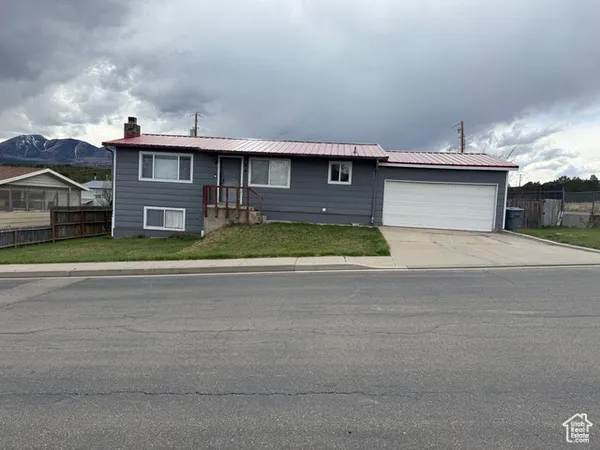 $350,000 | 264 Latigo Loop, Monticello, UT 84535