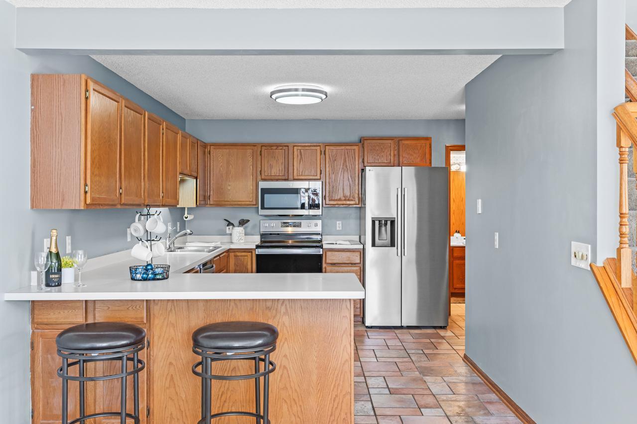 7954 Timber Lake Drive Eden Prairie, MN 55347 - Photo 11 of 27