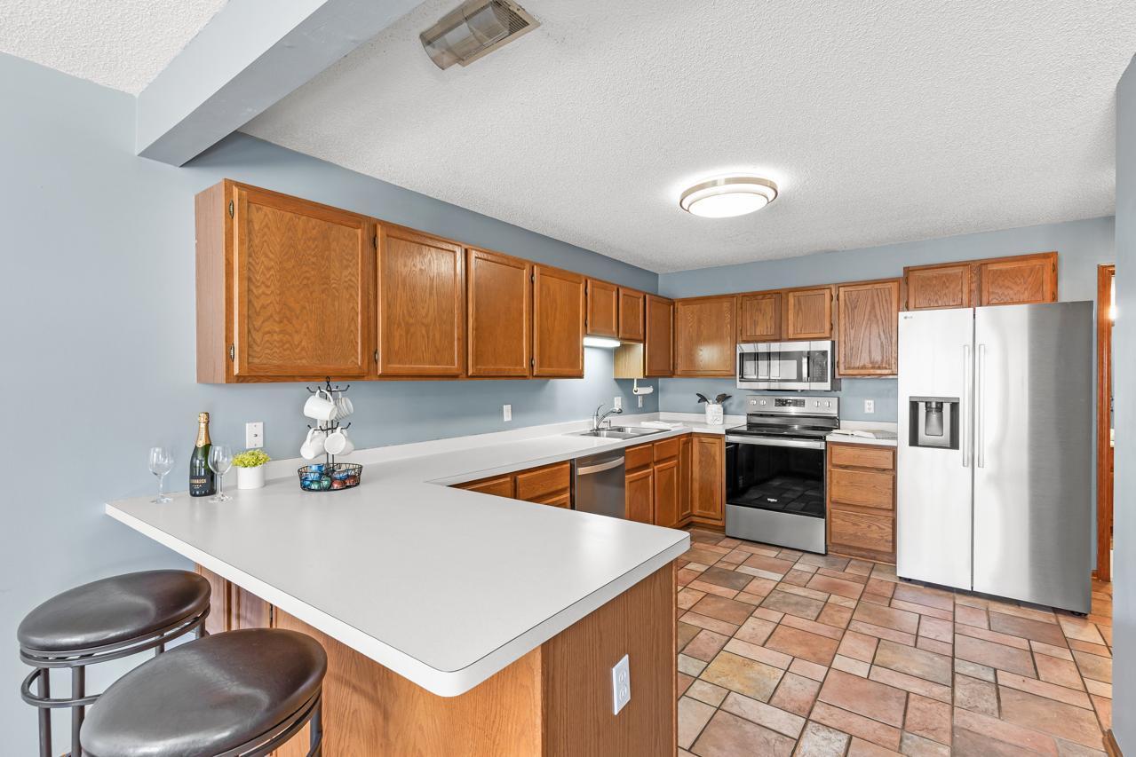 7954 Timber Lake Drive Eden Prairie, MN 55347 - Photo 13 of 27