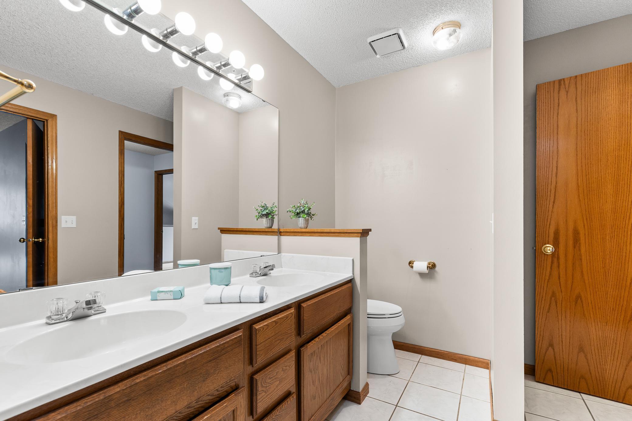 7954 Timber Lake Drive Eden Prairie, MN 55347 - Photo 22 of 27