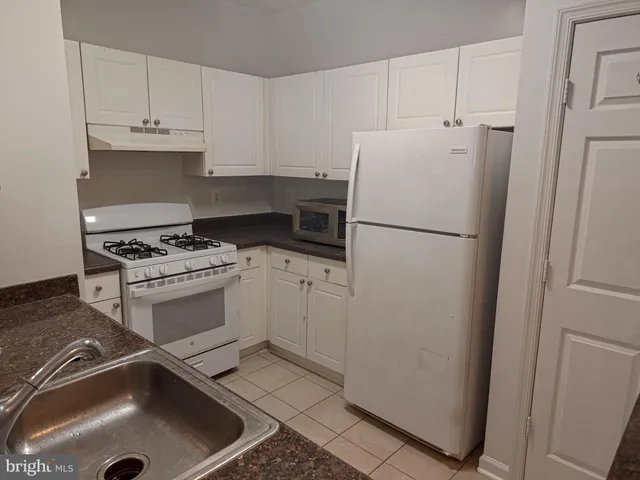 $2,500 | 11353 Aristotle Drive, Unit 8105, Fairfax, VA 22030