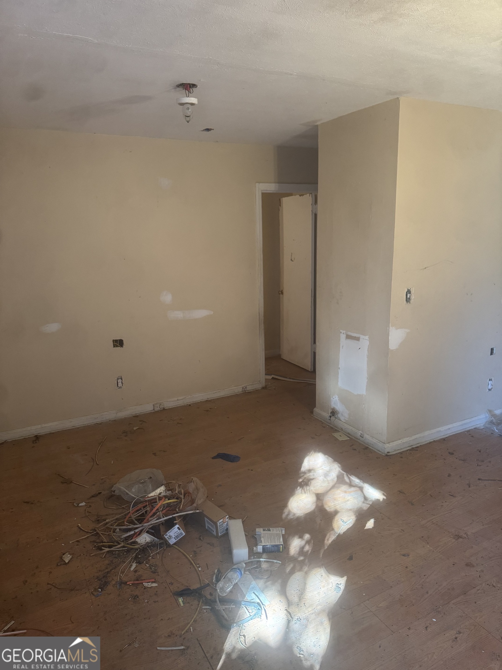 2937 Thomas Street, Unit 1A1B Columbus, GA 31906 - Photo 4 of 11 a view of a small space