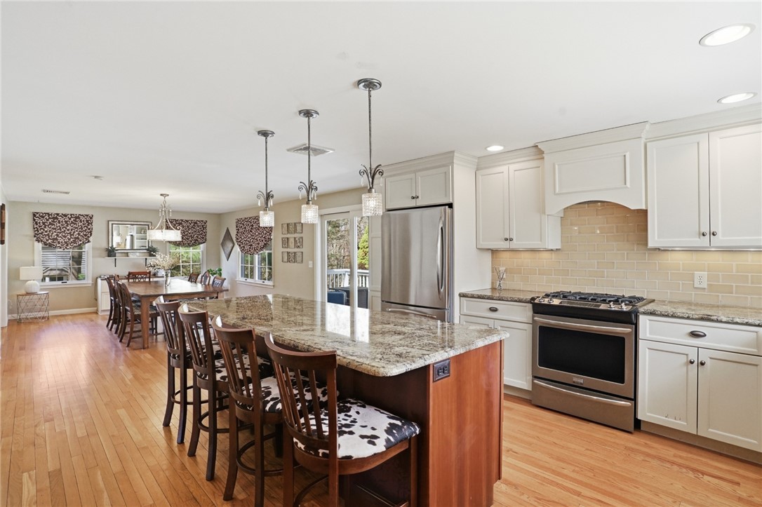 14 High Street Barrington, RI 02806 - Photo 11 of 41