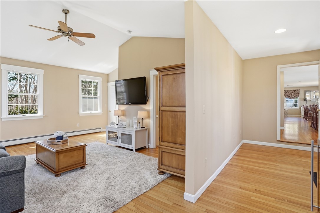 14 High Street Barrington, RI 02806 - Photo 16 of 41