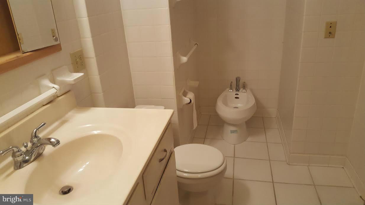 3918 Decatur Avenue Kensington, MD 20895 - Photo 6 of 23 Bath (Master) 1 other