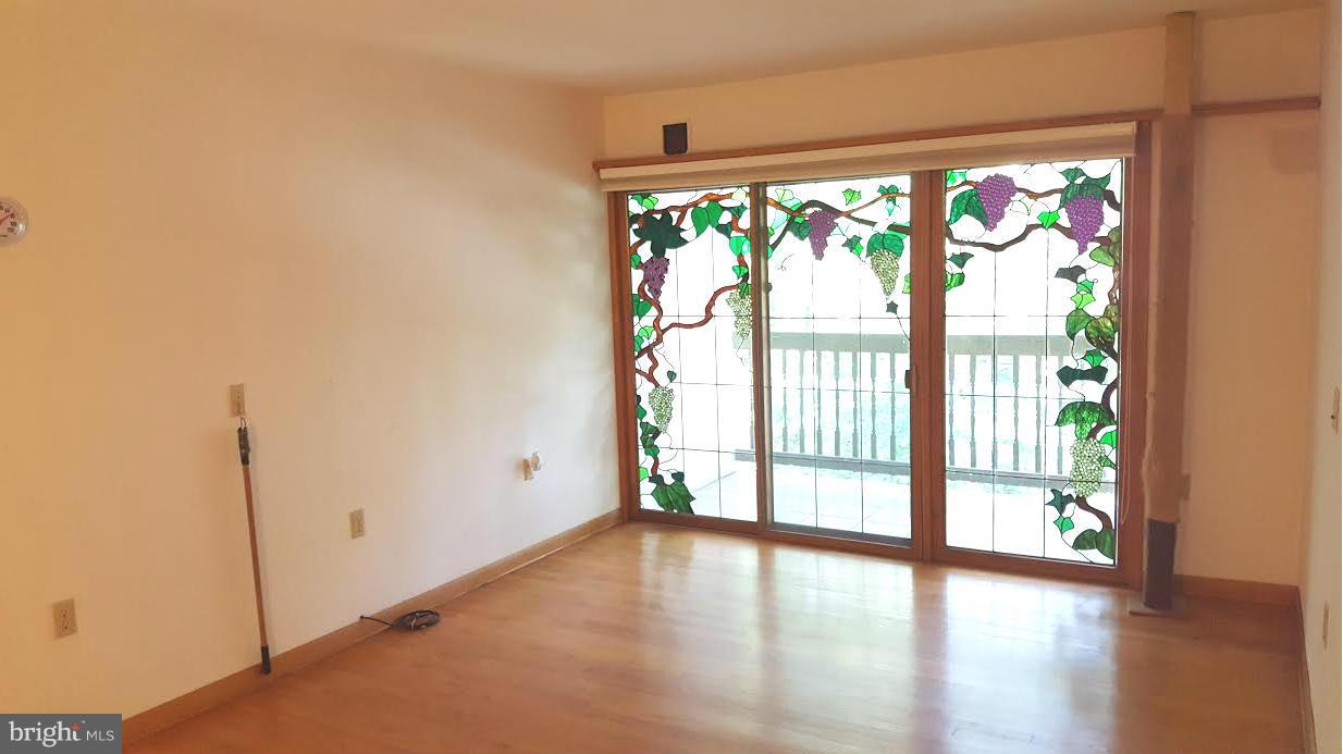3918 Decatur Avenue Kensington, MD 20895 - Photo 7 of 23 Upstairs Family Room
