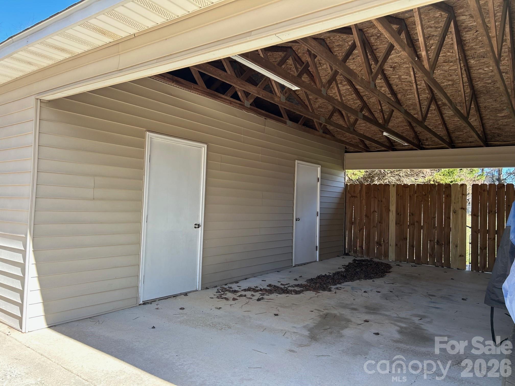 564 South Shiloh Road York, SC 29745 - Photo 3 of 28