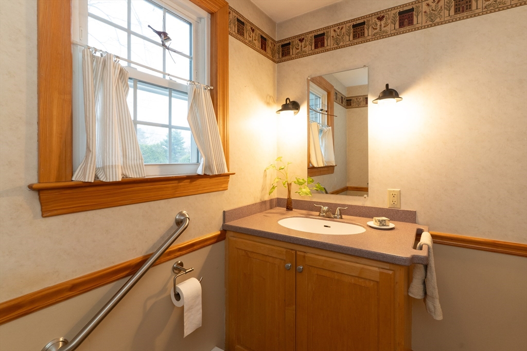 110 Dennison Hill Road Southbridge, MA 01550 - Photo 22 of 42
