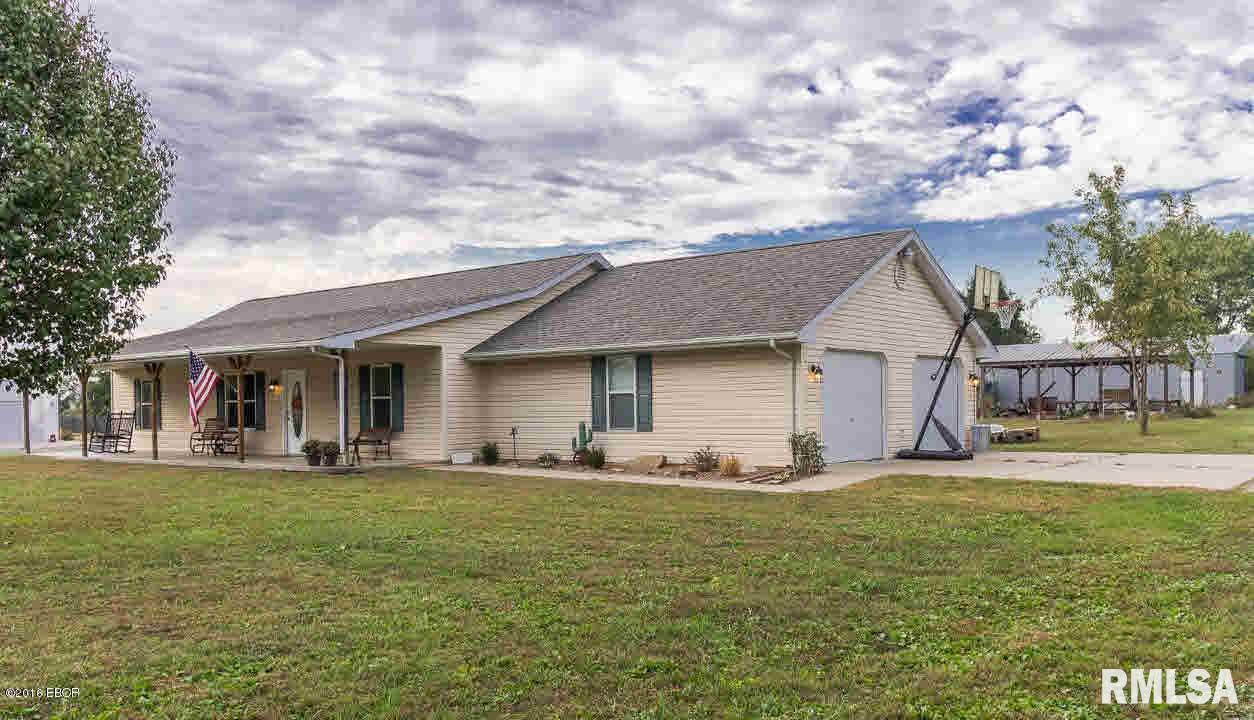16958 Caplinger Pond Road Marion, IL 62959 - Photo 1 of 22
