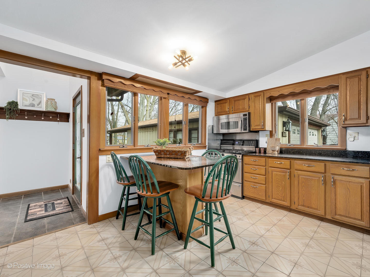 1010 West Plainfield Road Countryside, IL 60525 - Photo 8 of 28 Gallery Image 8