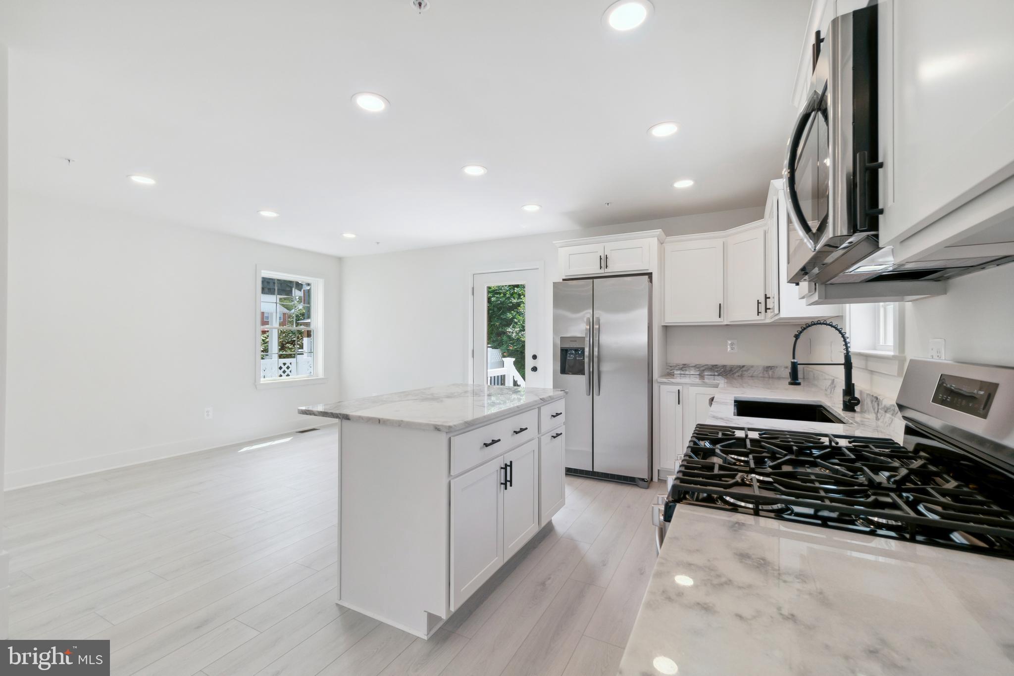 557 Chalcot Square Essex, MD 21221 - Photo 14 of 46