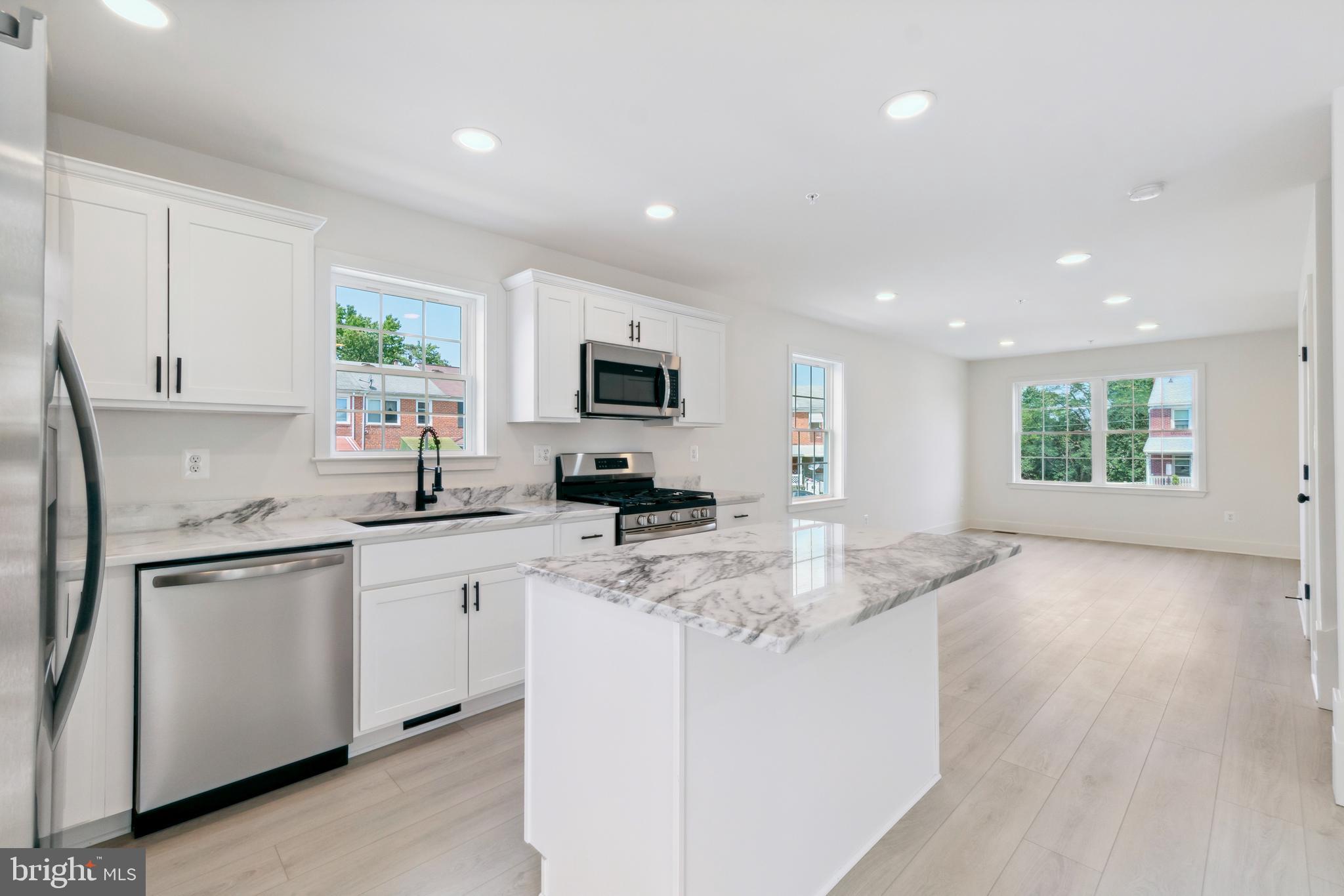 557 Chalcot Square Essex, MD 21221 - Photo 17 of 46