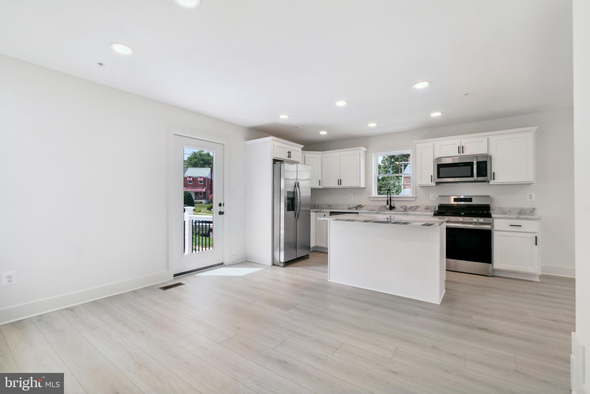 557 Chalcot Square Essex, MD 21221 - Photo 21 of 46