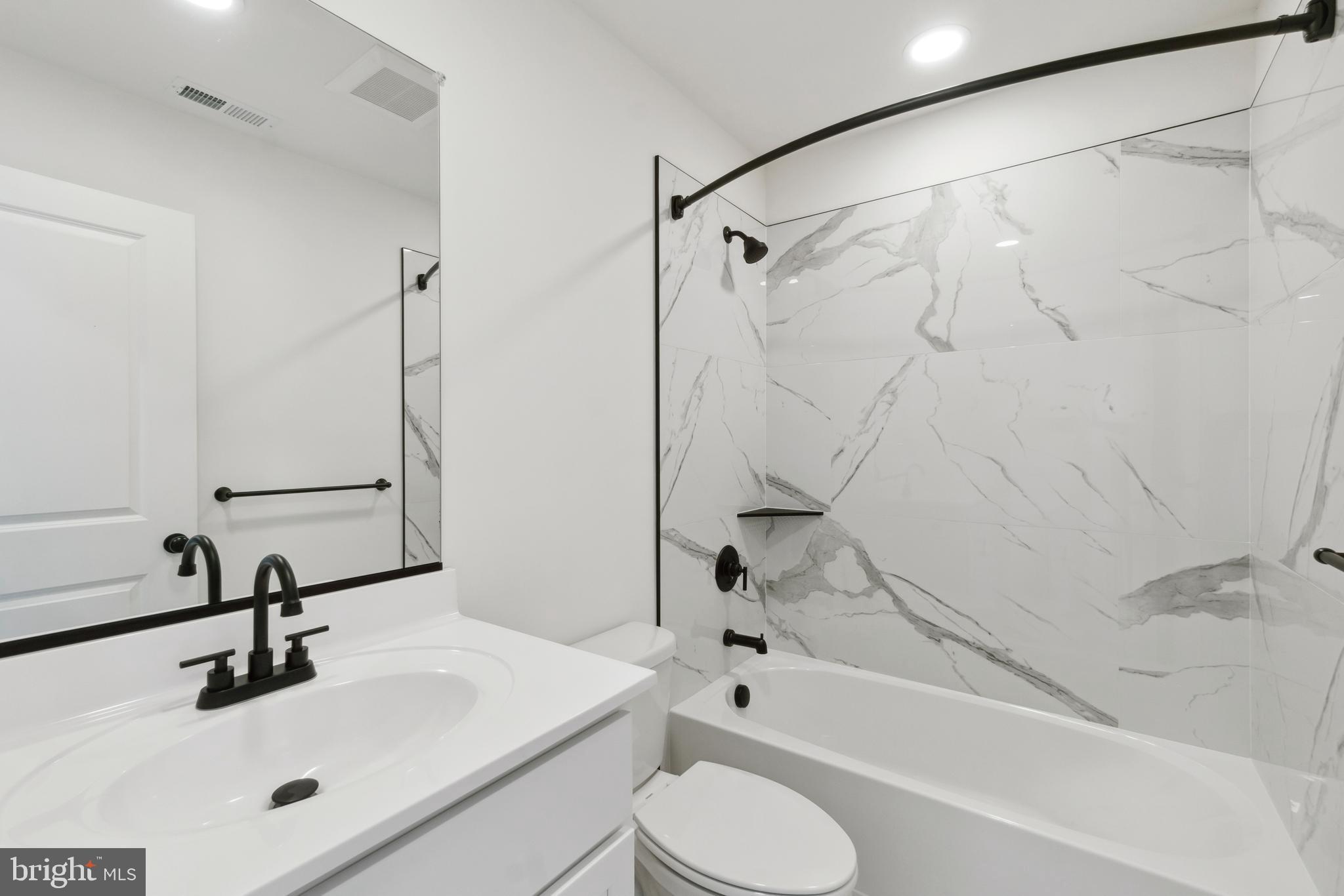 557 Chalcot Square Essex, MD 21221 - Photo 27 of 46