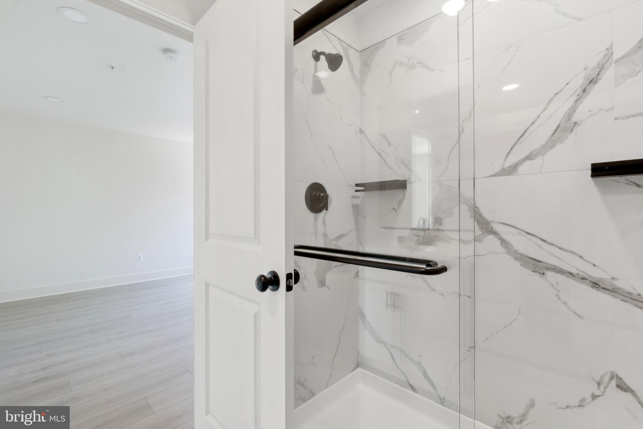 557 Chalcot Square Essex, MD 21221 - Photo 32 of 46