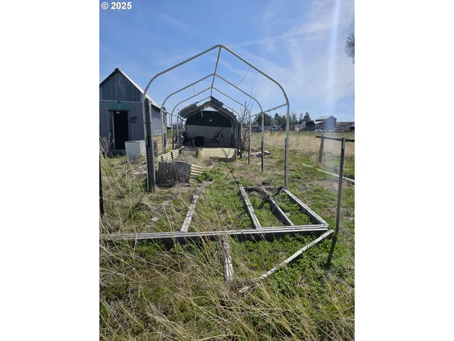 $99,999 | 54901 Willow Street, Heppner, OR 97836