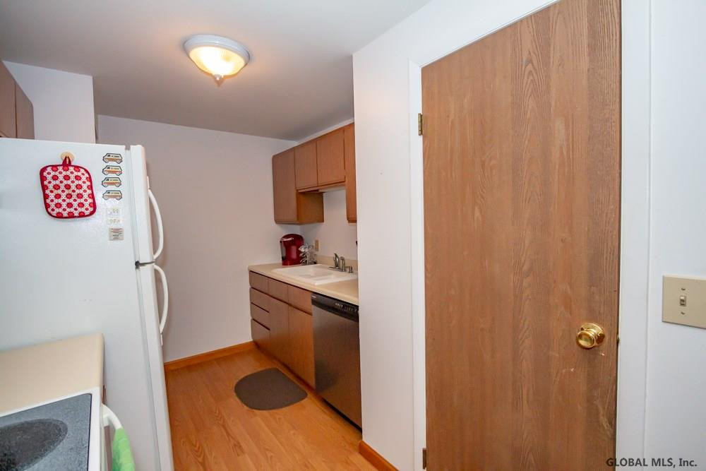 71 Thimbleberry Road Malta, NY 12020 - Photo 9 of 25 Photo 9