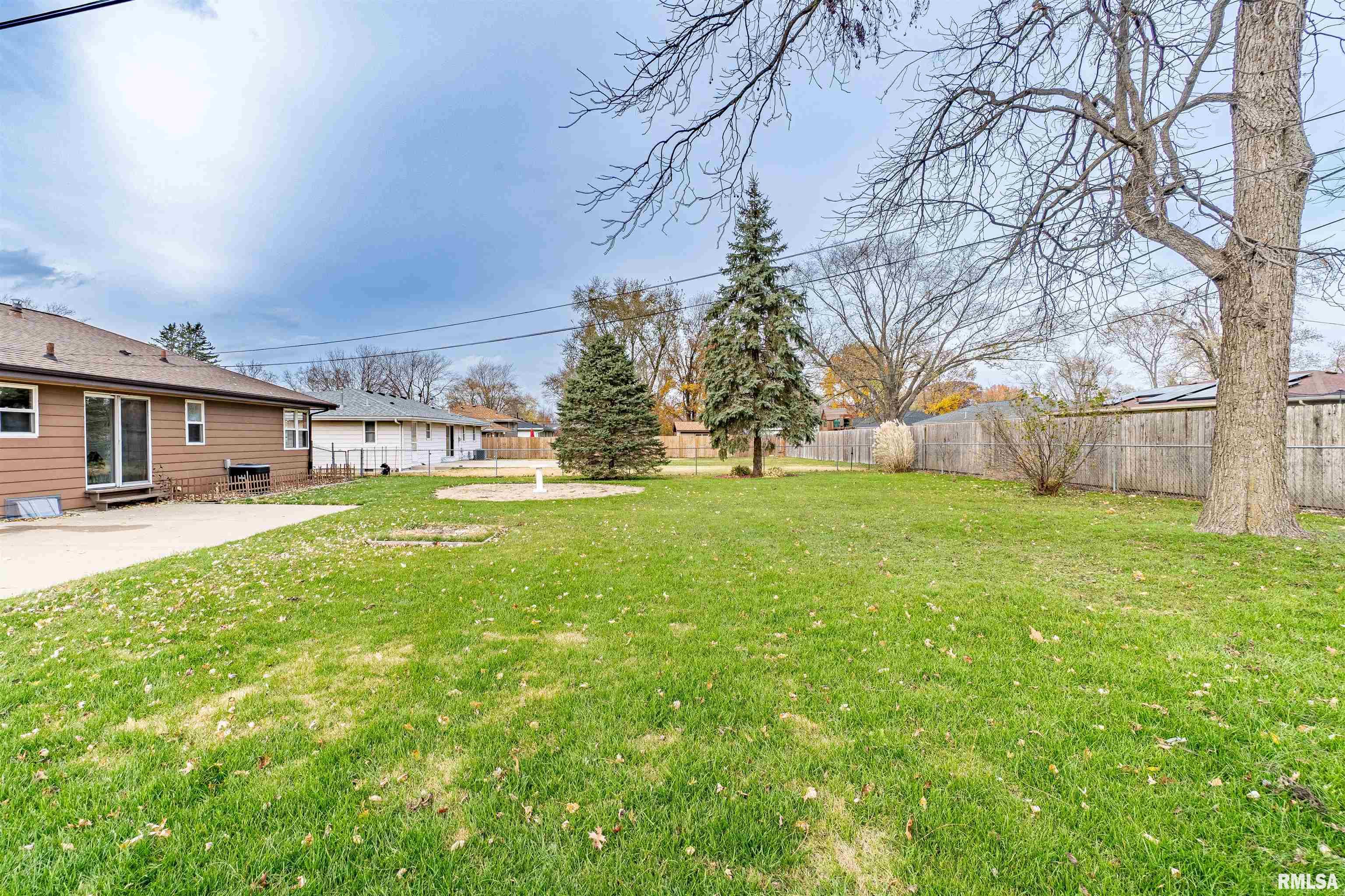 2702 Daycor Divide Peoria, IL 61607 - Photo 21 of 25