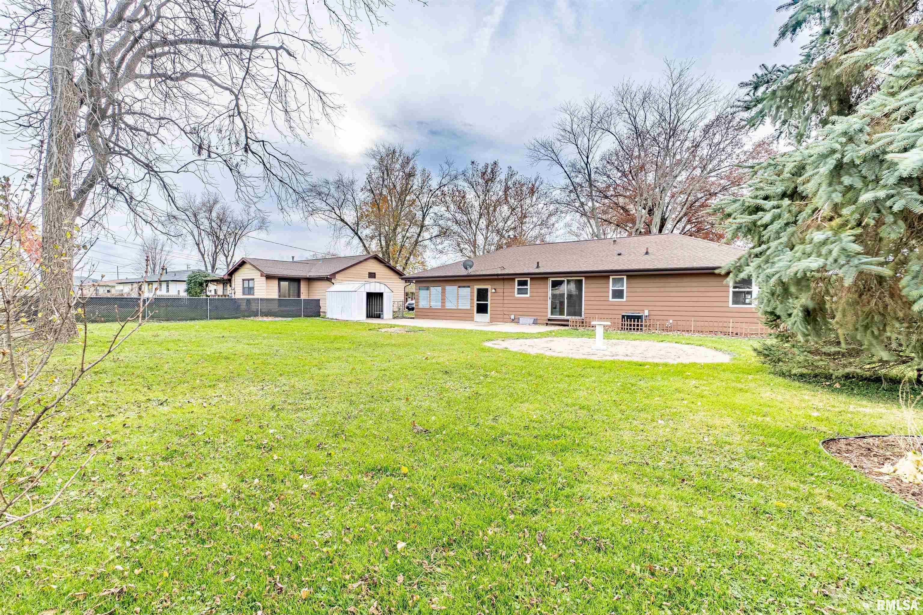 2702 Daycor Divide Peoria, IL 61607 - Photo 23 of 25