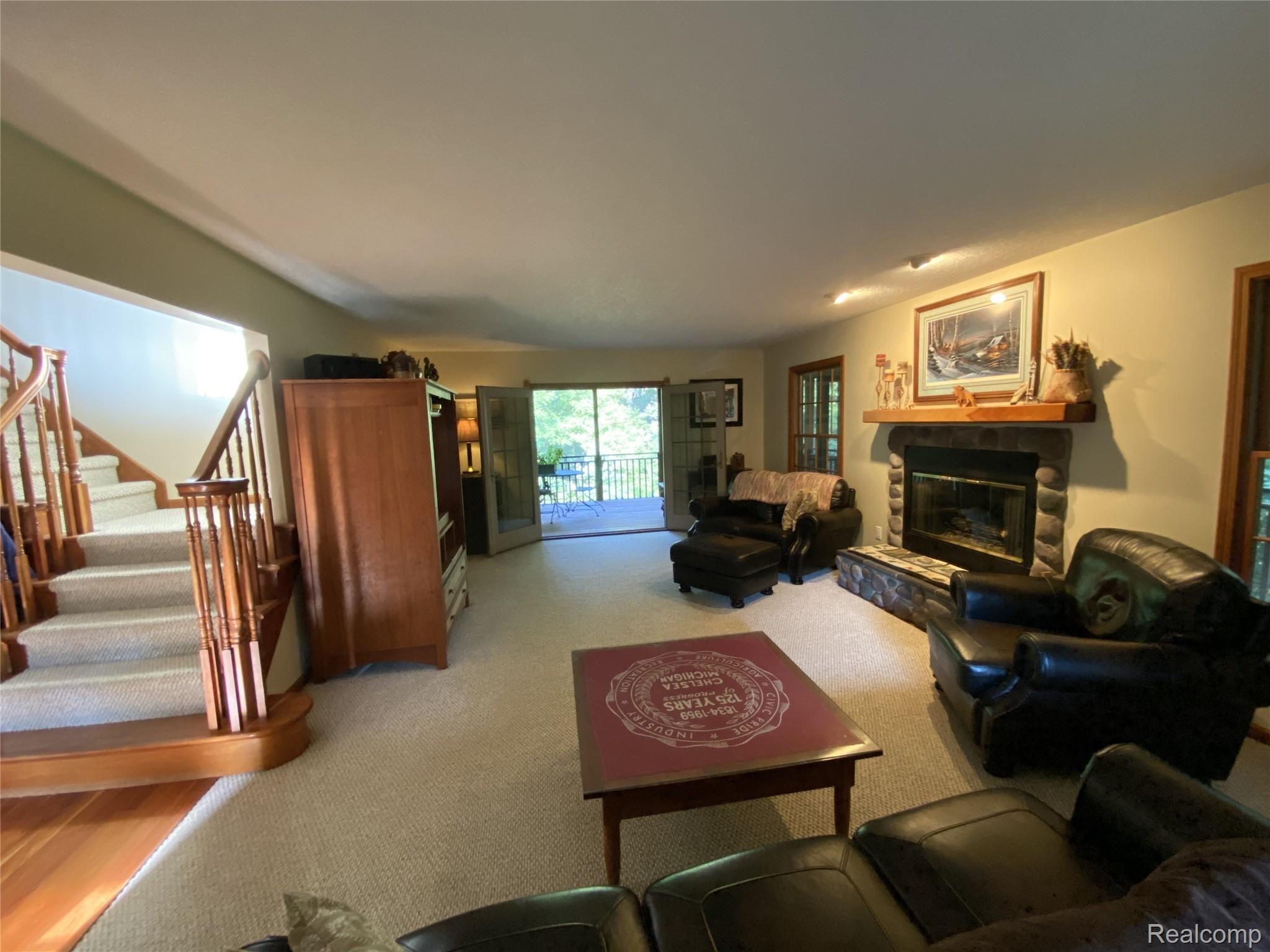 10629 Roepke Road Chelsea, MI 48118 - Photo 7 of 37 2797-5f615f17d3a62.jpg