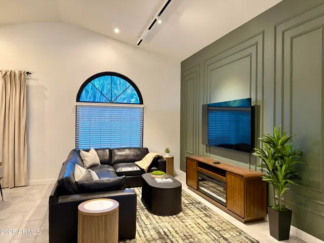 $18,995 | 10367 East Wood Drive, Scottsdale, AZ 85260