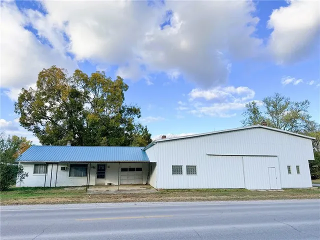 $75,000 | 424 East Walnut Street, Rich Hill, MO 64779
