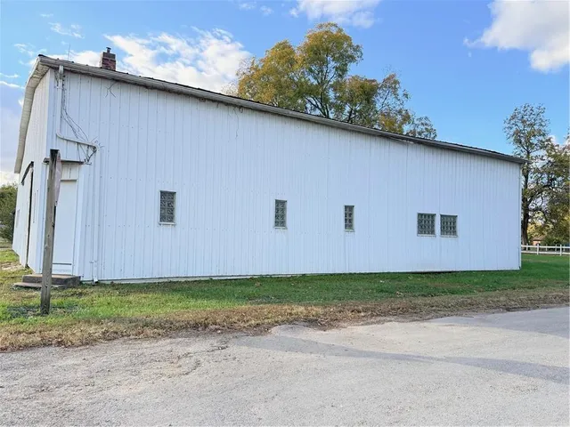 $75,000 | 424 East Walnut Street, Rich Hill, MO 64779