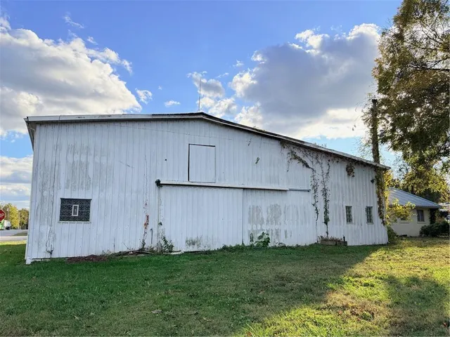 $75,000 | 424 East Walnut Street, Rich Hill, MO 64779