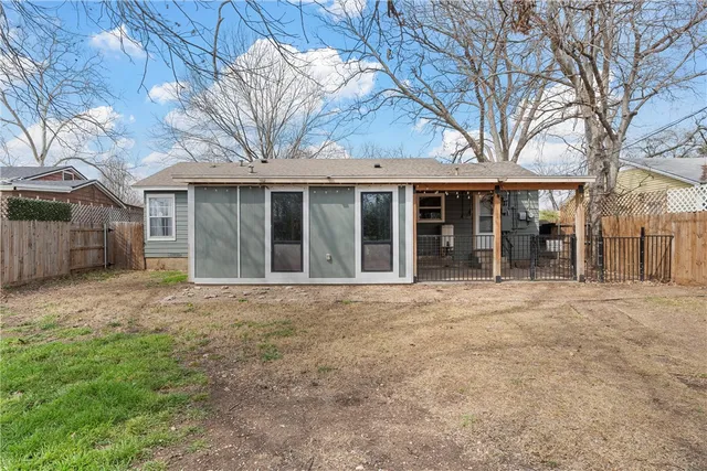 $299,900 | 3100 Colonial Avenue, Waco, TX 76707