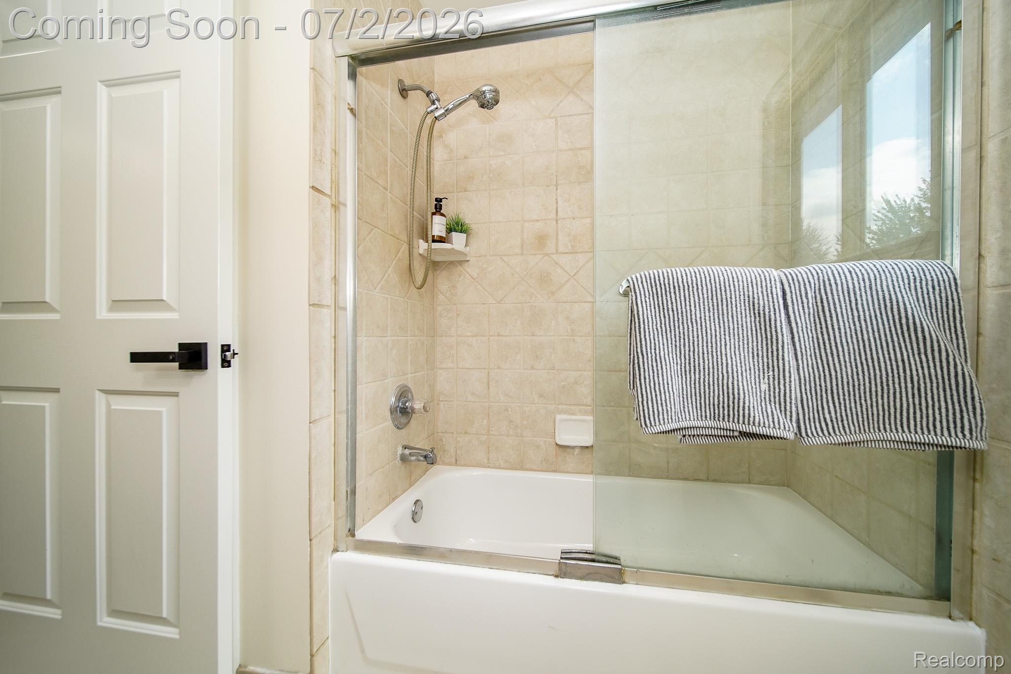 5558 Bedell Road Sterling Heights, MI 48310 - Photo 66 of 77 DDS04962.jpg