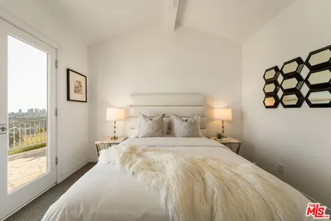 $7,795,000 | 8527 Hedges Way, Los Angeles, CA 90069