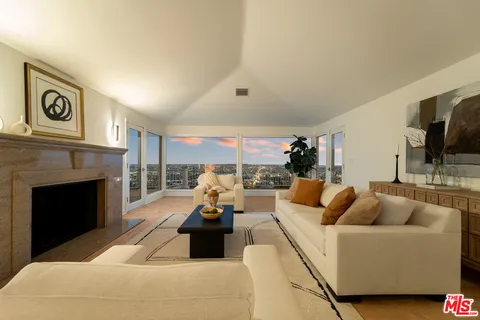 $7,795,000 | 8527 Hedges Way, Los Angeles, CA 90069