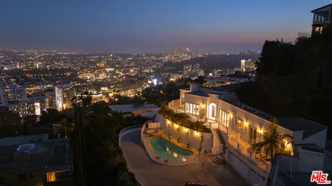 $7,795,000 | 8527 Hedges Way, Los Angeles, CA 90069