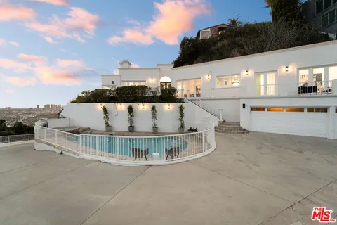 $7,795,000 | 8527 Hedges Way, Los Angeles, CA 90069