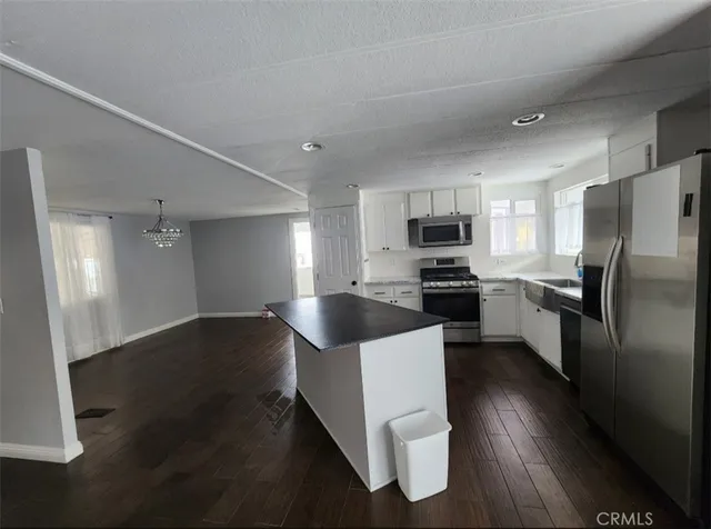 $4,200 | 21851 Newland, Unit 127, Huntington Beach, CA 92646