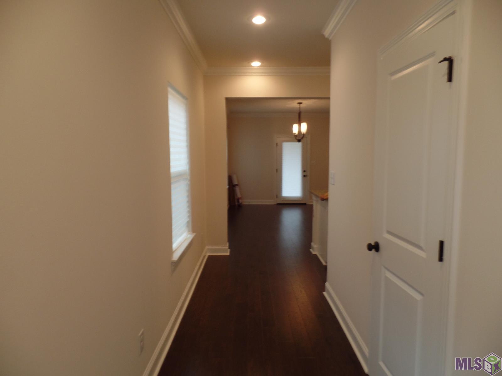 2160 Shadowbrook Drive Baton Rouge, LA 70816 - Photo 4 of 23