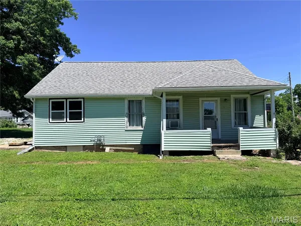 $39,000 | 300 Broadway, Kampsville, IL 62053