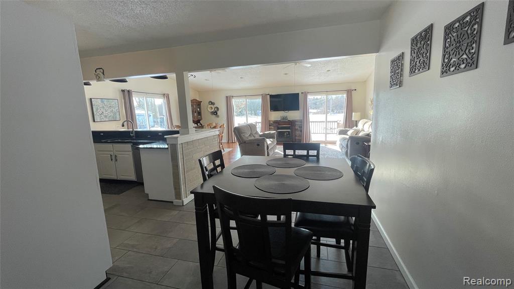 7120 Lapeer Road Davison, MI 48423 - Photo 6 of 48