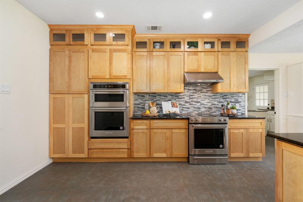 915 West Pleasant Run Road DeSoto, TX 75115 - Photo 15 of 40