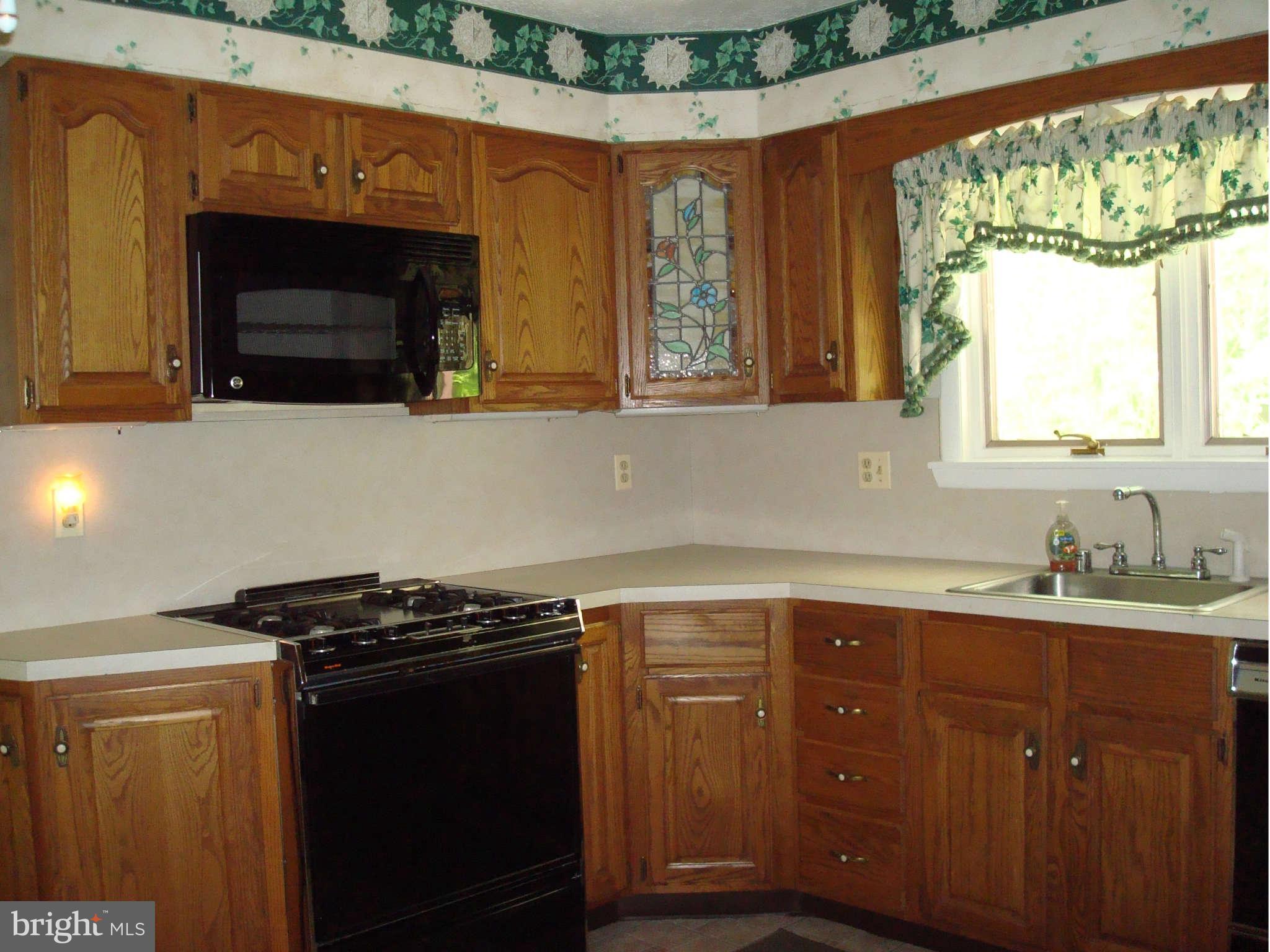404 Stoney Terrace Fallston, MD 21047 - Photo 6 of 18 Kitchen