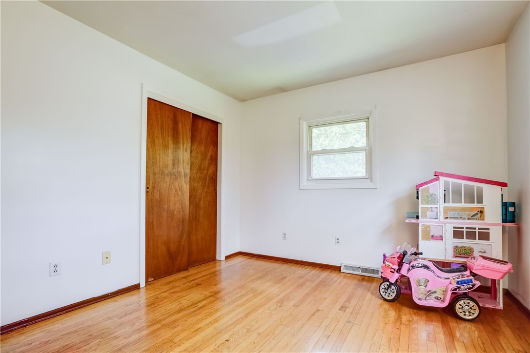 1359 Lehigh Station Road Henrietta, NY 14467 - Photo 14 of 32