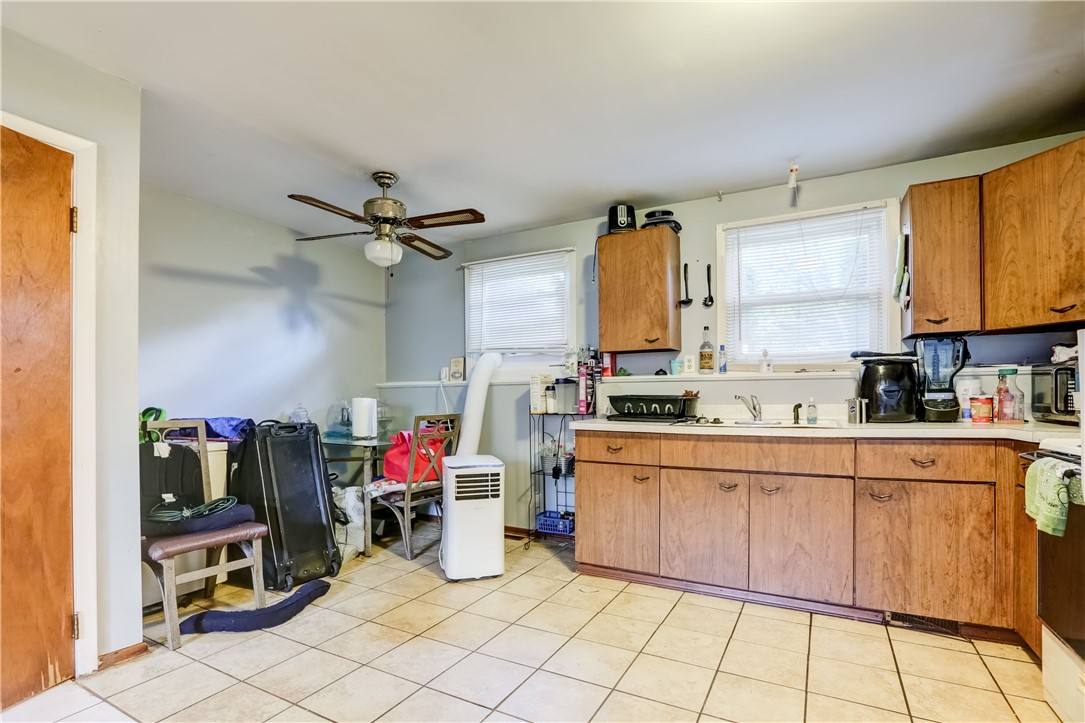 1359 Lehigh Station Road Henrietta, NY 14467 - Photo 19 of 32