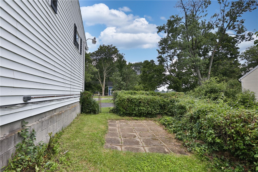 1359 Lehigh Station Road Henrietta, NY 14467 - Photo 29 of 32 Opposite side of house offers ideal area for fire