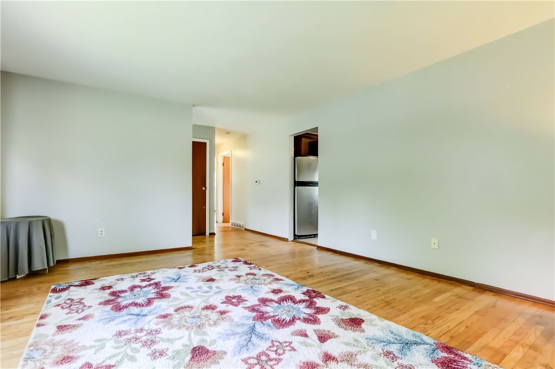 1359 Lehigh Station Road Henrietta, NY 14467 - Photo 6 of 32