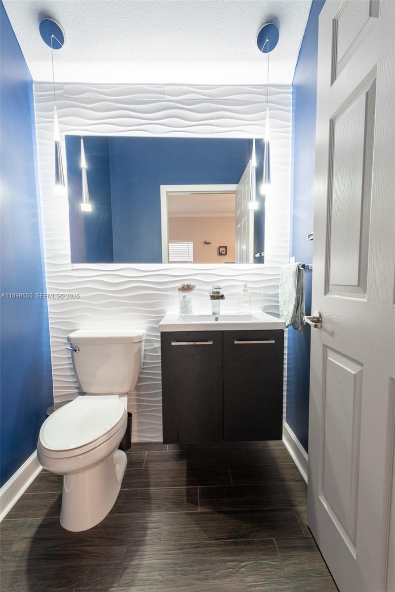 3174 Southeast 3rd Drive Homestead, FL 33033 - Photo 13 of 56