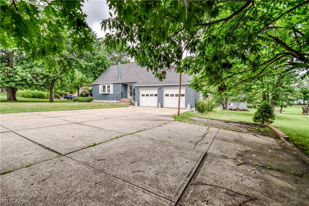 339 East Sprague Road Seven Hills, OH 44131 - Photo 2 of 45
