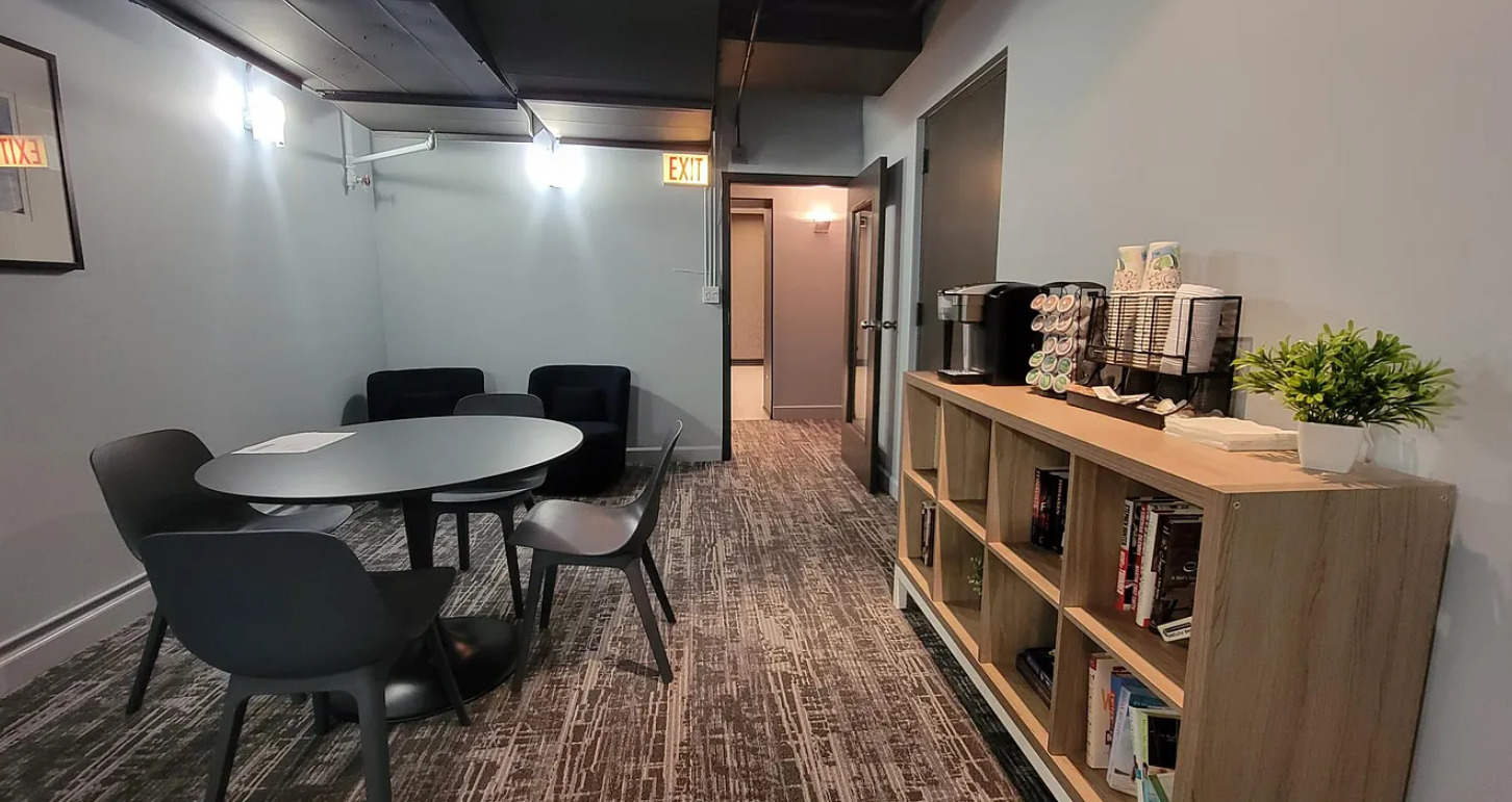 30 East Huron Street, Unit 1908 Chicago, IL 60611 - Photo 22 of 28