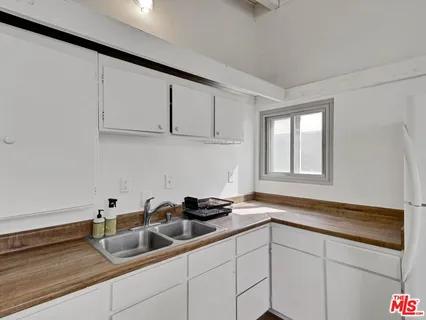 $2,295,000 | 104 Sunridge Street, Playa del Rey, CA 90293