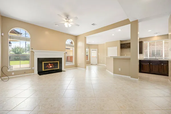 $3,000 | 1919 Valleria Court, Sugar Land, TX 77479