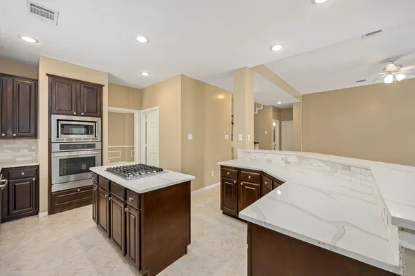 $3,000 | 1919 Valleria Court, Sugar Land, TX 77479